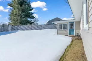 95 Lisa Ann Dr, Bellingham, MA 02019 - Photo 18