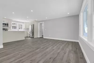 95 Lisa Ann Dr, Bellingham, MA 02019 - Photo 4