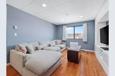 64 Foster St #403, Peabody, MA 01960 - Photo 6