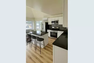 458-460 Smithfield Ave, Pawtucket, RI 02860 - Photo 12