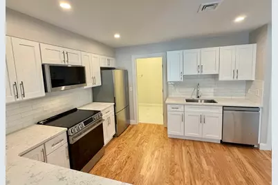 22 Barracks Road #22, Hudson, MA 01749 - Photo 2