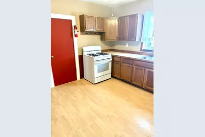 74 Vernon St #1, Wakefield, MA 01880 - Photo 4