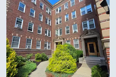 22 Concord Avenue #11, Cambridge, MA 02138 - Photo 2