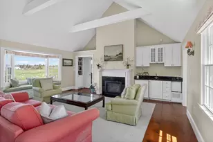 23 Beetle Swamp Rd, Edgartown, MA 02539 - Photo 6