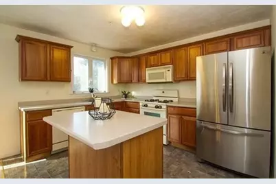 `100 Nutting Rd #B5, Westford, MA 01886 - Photo 4