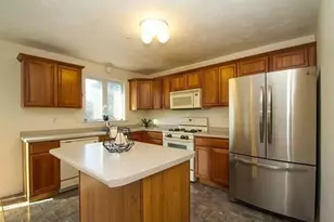 `100 Nutting Rd, Westford, MA 01886 - Photo 4