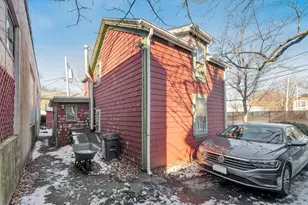 54 Bellis Cir, Cambridge, MA 02140 - Photo 2