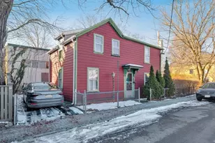 54 Bellis Cir, Cambridge, MA 02140 - Photo 10