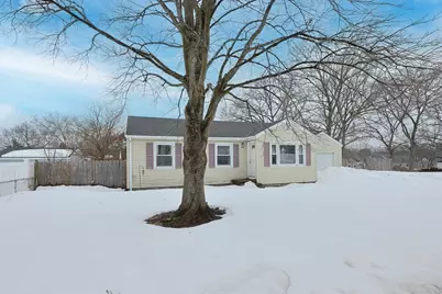 338 Mendon Rd, Attleboro, MA 02703 - Photo 2