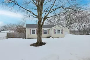 338 Mendon Rd, Attleboro, MA 02703 - Photo 2