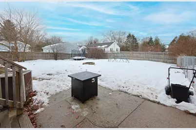 338 Mendon Rd, Attleboro, MA 02703 - Photo 6