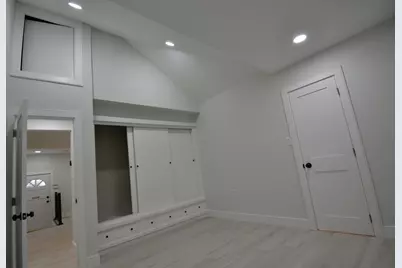 15 Avalon Street #15, Revere, MA 02151 - Photo 10