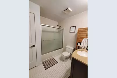 376 Ocean Ave #513, Revere, MA 02151 - Photo 18