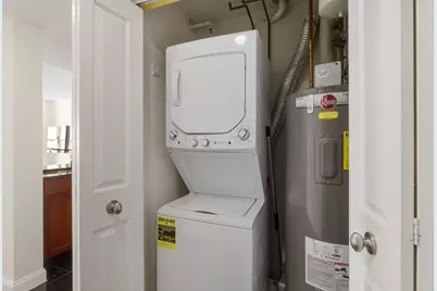 8 Museum Way #827, Cambridge, MA 02141 - Photo 12