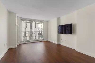 8 Museum Way #827, Cambridge, MA 02141 - Photo 4