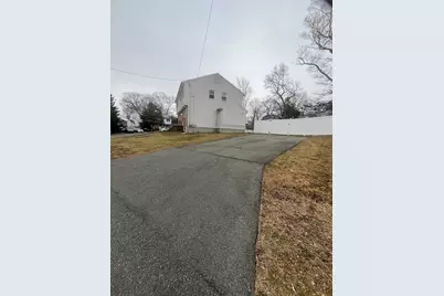 31 Bossi Ave #31, Randolph, MA 02368 - Photo 2