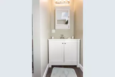 521 Kempton St, New Bedford, MA 02740 - Photo 12