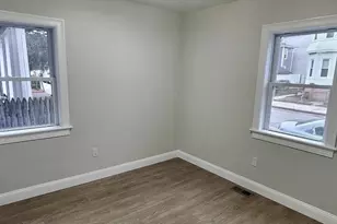 322 Brownell St, Fall River, MA 02720 - Photo 4