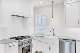 21 Saw Mill Cir, Manchester by the Sea, MA 01944 - Photo 12