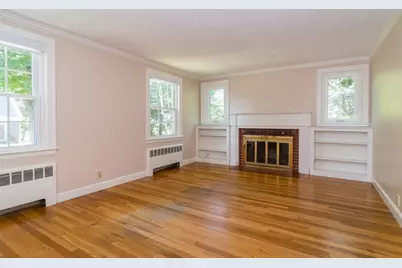 15 Charles St, Natick, MA 01760 - Photo 4