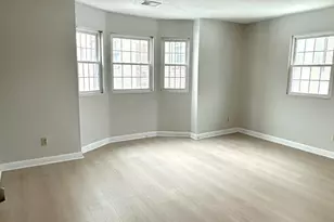 114 Oak Ln, Brockton, MA 02301 - Photo 8