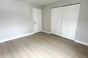 114 Oak Ln, Brockton, MA 02301 - Photo 10