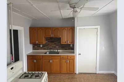 127 Court Street #3, Plymouth, MA 02360 - Photo 2