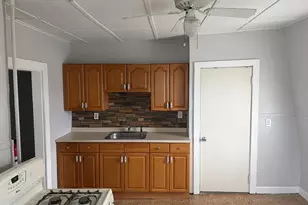 127 Court St, Plymouth, MA 02360 - Photo 2