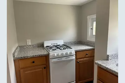 831 Belleville Ave #3, New Bedford, MA 02745 - Photo 2