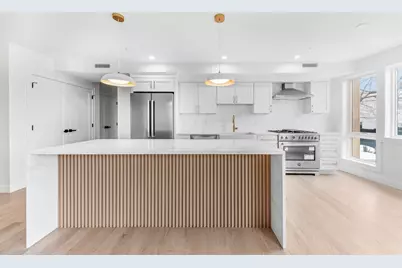 595 Broadway #102, Somerville, MA 02145 - Photo 2