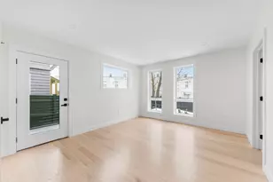 595 Broadway, Somerville, MA 02145 - Photo 4