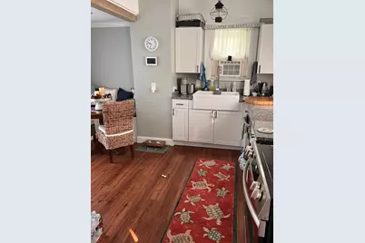 7 Leighton Ct, Gloucester, MA 01930 - Photo 2