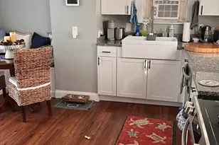 7 Leighton Ct, Gloucester, MA 01930 - Photo 2