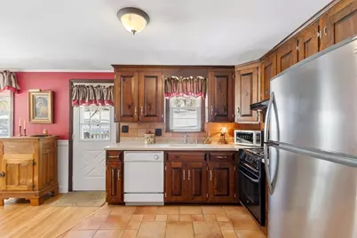 85 Martin Street, Essex, MA 01929 - Photo 8