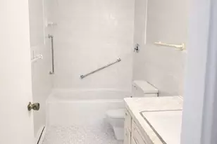 567 Main St, Shrewsbury, MA 01540 - Photo 4