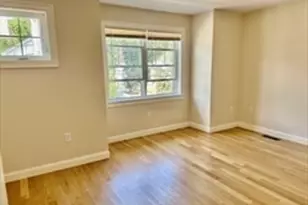 152 Sycamore St, Watertown, MA 02472 - Photo 4