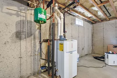 16 Hawthorn Rd, Amherst, MA 01002 - Photo 40