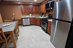 700 Old Fall River Rd, Dartmouth, MA 02747 - Photo 6