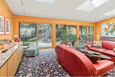 38 Cumberland Avenue, Brookline, MA 02445 - Photo 10