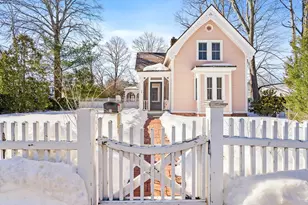 32 - 34 Thoreau St, Concord, MA 01742 - Photo 2