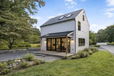 186 Elm St, Hanover, MA 02339 - Photo 2