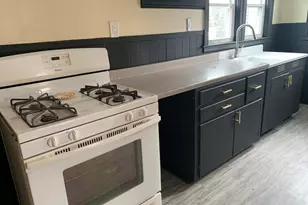 108 Elmwood, Swansea, MA 02777 - Photo 2