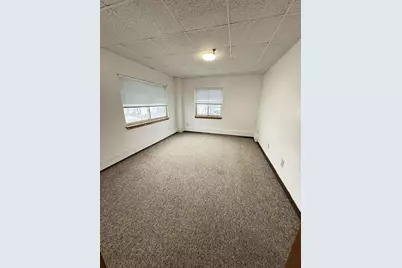 12A Hammond St #A, Waltham, MA 02451 - Photo 4