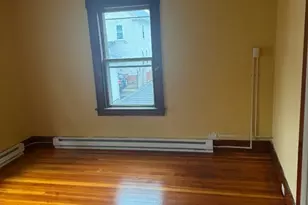 20 Walnut St, Ware, MA 01082 - Photo 2