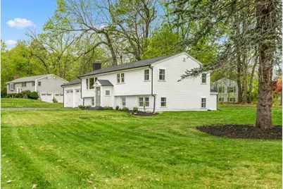 12 Pinecroft Ave, Holden, MA 01520 - Photo 2