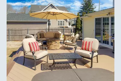 90 Elm St, Swansea, MA 02777 - Photo 26