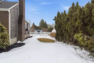 1 Newton St, Dartmouth, MA 02748 - Photo 36