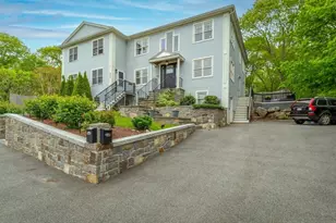 32 Witham St, Gloucester, MA 01930 - Photo 2