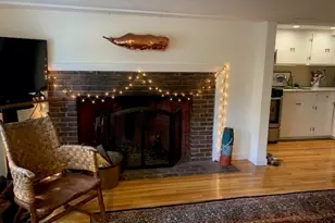 7 Lee St, Marblehead, MA 01945 - Photo 10