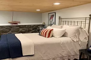 7 Lee St, Marblehead, MA 01945 - Photo 16